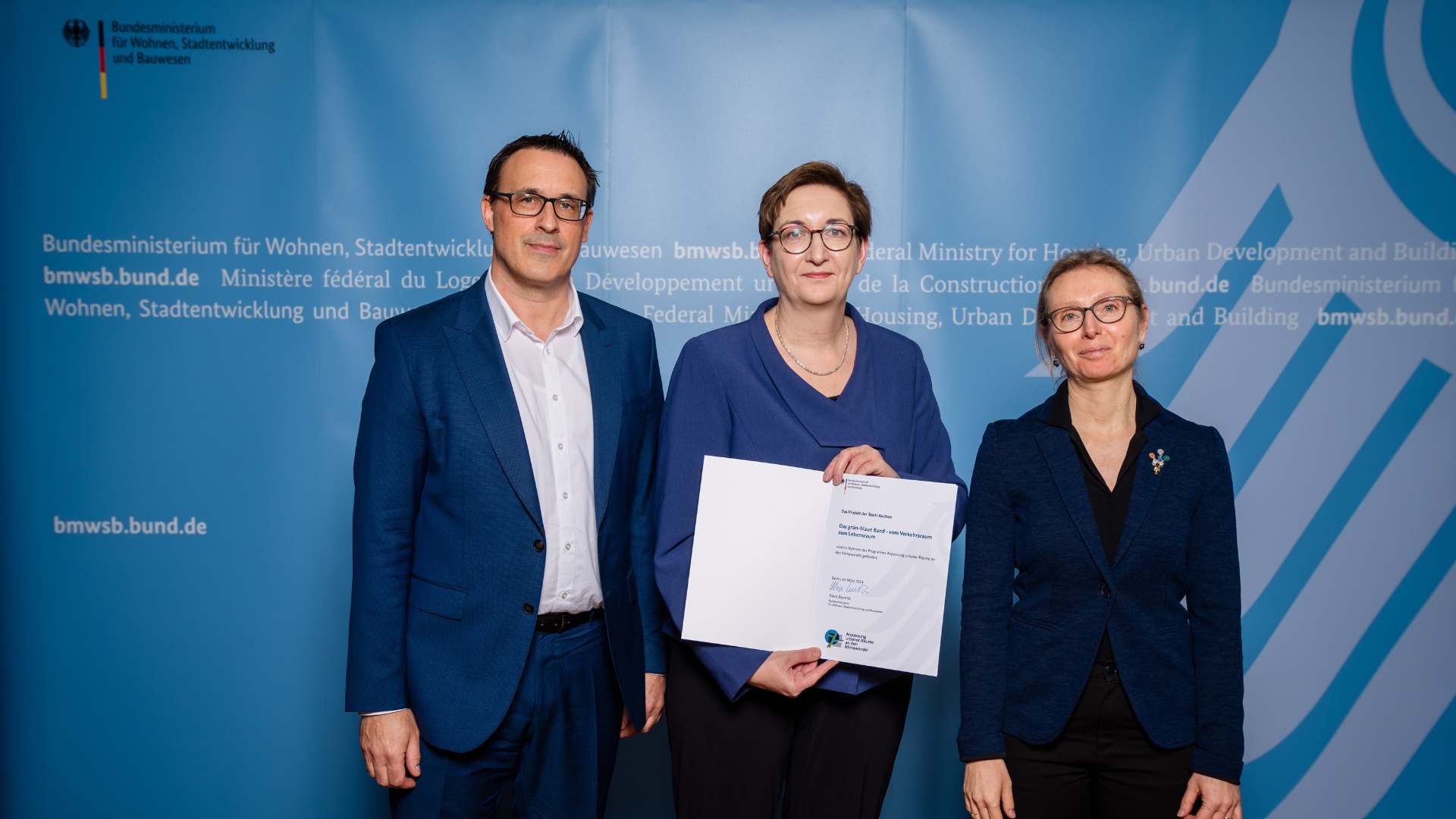 uebergabe-aachen-klara-geywitz
